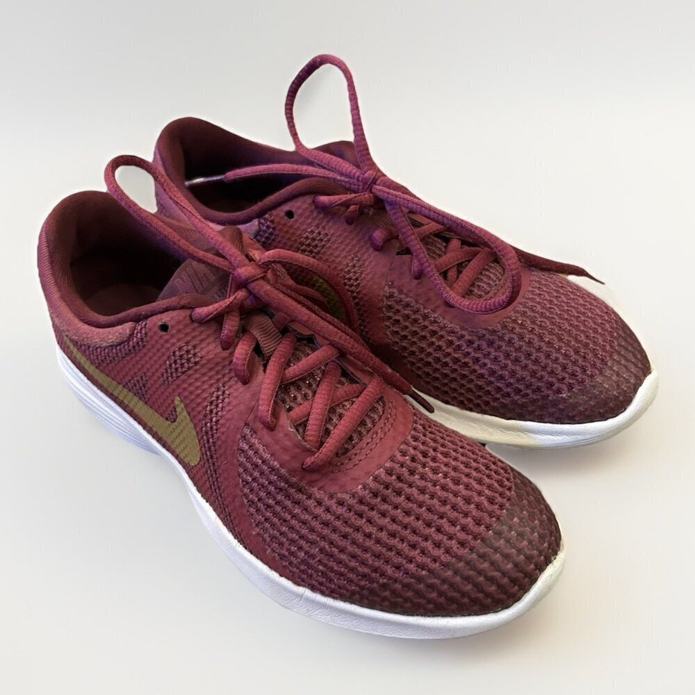 Nike Youth Revolution 4 GS Sneakers Size 3.5 Y Tea Berry White Gold Lace Up EUC
